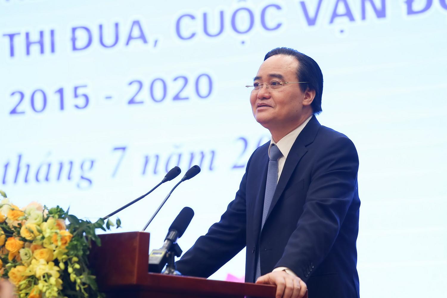 Bộ trưởng Phùng Xuân Nhạ phát biểu tại Hội nghị.