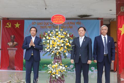 TRƯỜNG THPT VĂN LÂM TỔ CHỨC THÀNH CÔNG LỄ KỶ NIỆM 38 NĂM NGÀY NHÀ GIÁO VIỆT NAM 20/11/1982-20/11/2020