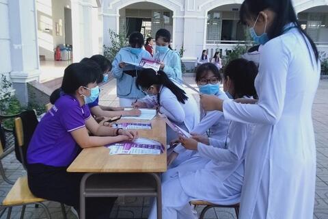 Tuyển sinh ĐH trong điều kiện giãn cách xã hội: Làm sao nộp hồ sơ đúng hạn?