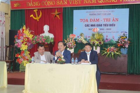 TRƯỜNG THPT VĂN LÂM TỔ CHỨC THÀNH CÔNG BUỔI TỌA ĐÀM - TRI ÂN CÁC NHÀ GIÁO TIÊU BIỂU NHÂN NGÀY NHÀ GIÁO VIỆT NAM 20/11/2021