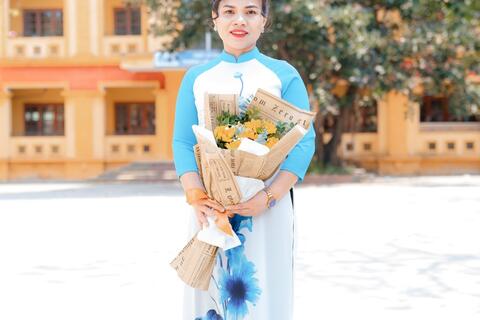 NGHĨ VỀ CÔ!