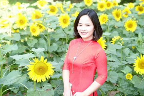 NHỮNG KỈ NIỆM SÂU SẮC VỀ THẦY CÔ VÀ MÁI TRƯỜNG.