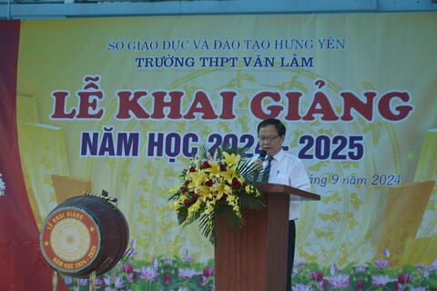 LỄ KHAI GIẢNG NĂM HỌC 2024-2025 TẠI TRƯỜNG THPT VĂN LÂM