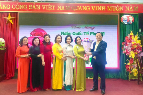 HOẠT ĐỘNG VUI -KHOẺ CHÀO MỪNG 8-3
