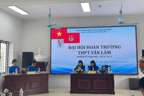 ĐẠI HỘI ĐẠI BIỂU ĐOÀN TRƯỜNG THPT VĂN LÂM NĂM HỌC 2024-2025: SỰ ĐỔI MỚI VÀ KẾ THỪA