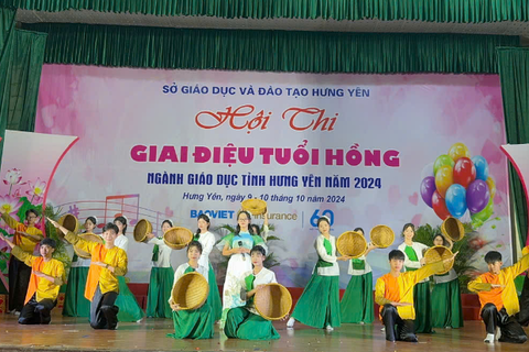 HỌC SINH TRƯỜNG THPT VĂN LÂM TOẢ SÁNG TẠI HỘI THI “GIAI ĐIỆU TUỔI HỒNG” NĂM 2024