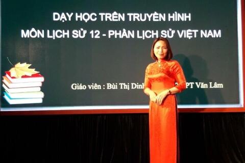 TRƯỜNG THPT VĂN LÂM: Công tác quản lí, dạy học trong đại dịch Covid-19