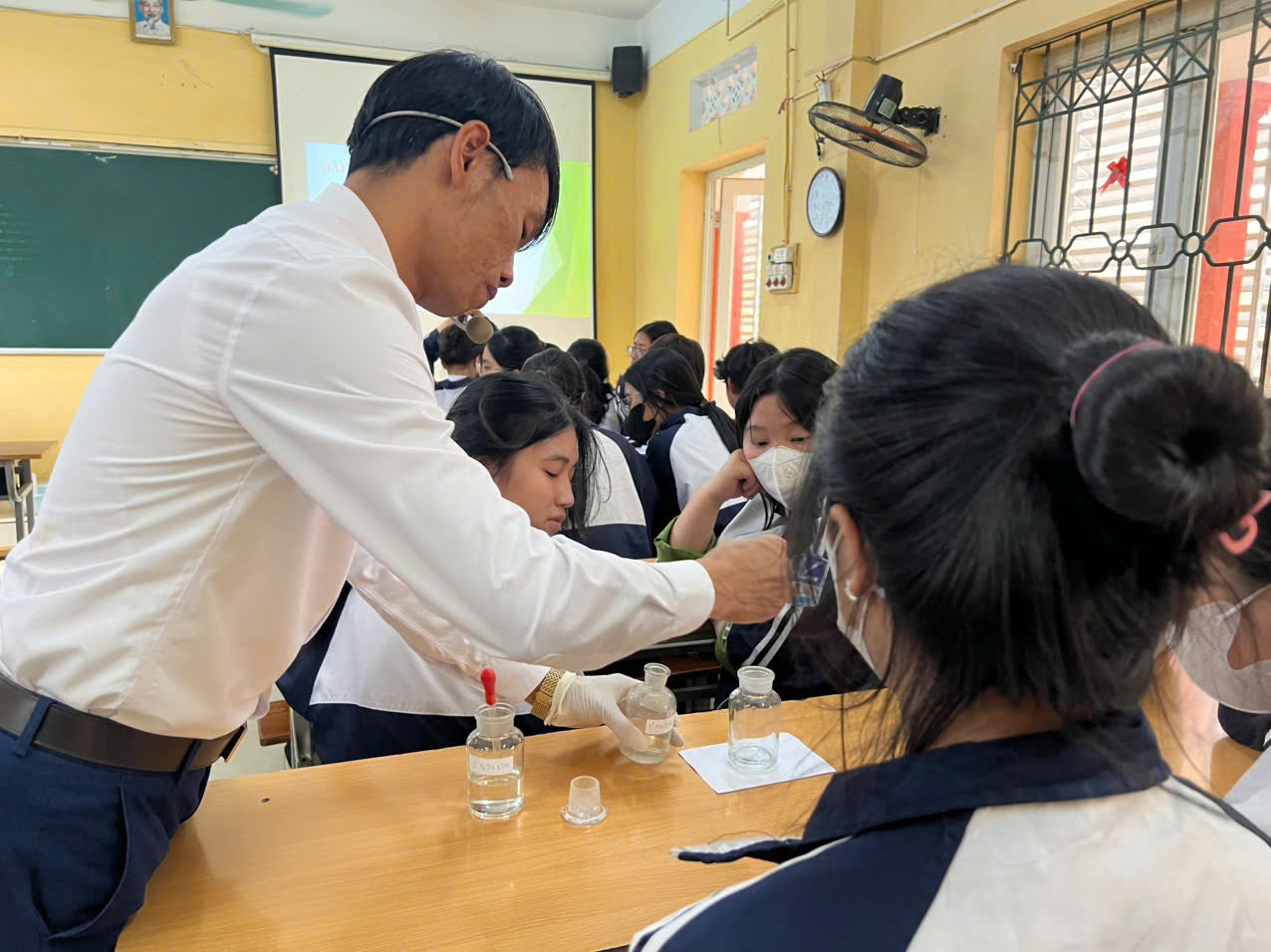 <a href='https://c3vanlam.hungyen.edu.vn/tin-tuc/truong-thpt-van-lam-to-chuc-thanh-cong-cuoc-thi-giao-vien-day-gioi-cap-truong-nam-hoc-2024-2025.html'>TRƯỜNG THPT VĂN LÂM TỔ CHỨC THÀNH CÔNG CUỘC THI GIÁO VIÊN DẠY GIỎI CẤP TRƯỜNG NĂM HỌC 2024-2025</a>